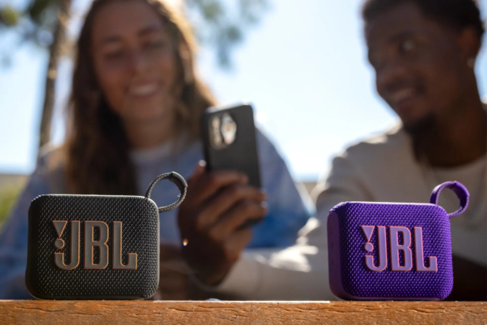 So sánh loa JBL Go 3 và Go 4: Đâu là lựa chọn hoàn hảo cho mọi chuyến phiêu lưu? 7 So sánh loa JBL Go 3 và Go 4: Đâu là lựa chọn hoàn hảo cho mọi chuyến phiêu lưu?